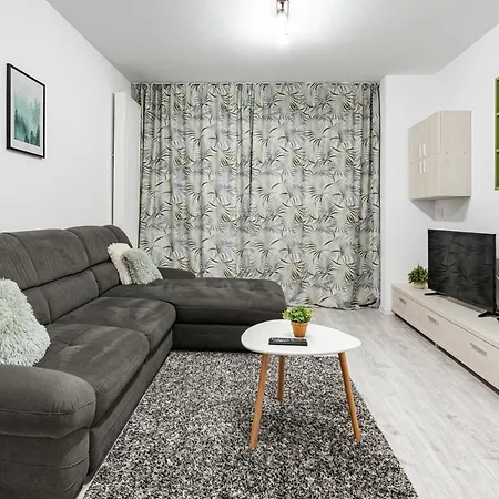 Green Apartment Coresi-2
